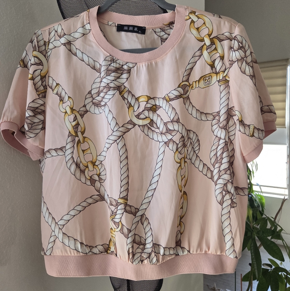 Women’s Pink Lounge Set.